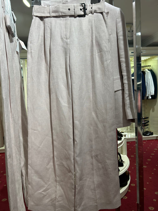 Pink Pants With Pleats